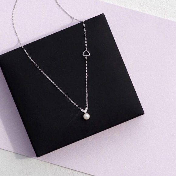 NEW 925 Sterling Silver Pearl Heart Necklace - Picture 2 of 8